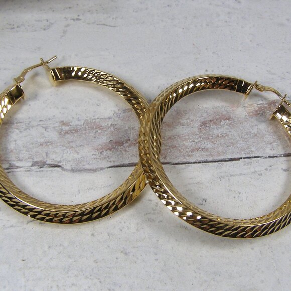 Moda Al Massimo 18K Gold Over Bronze Diamond Cut Large Hoop Earrings Unworn - Picture 2 of 6